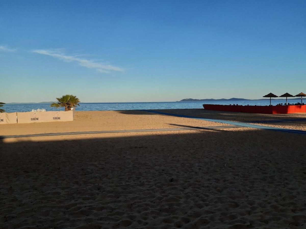 Les Lilas Hyères Buitenkant foto